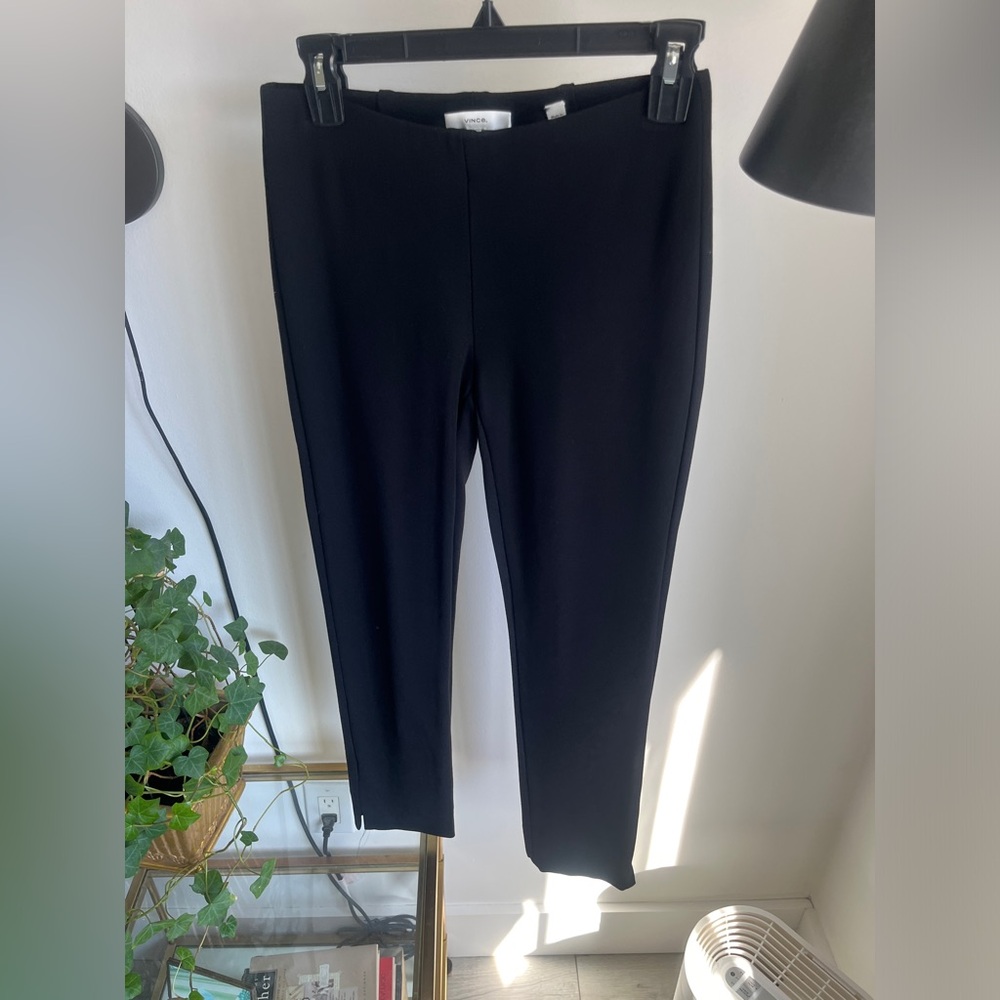 EUC Vince black pencil pants,  (viscose/nylon/spandex blend), S/P.